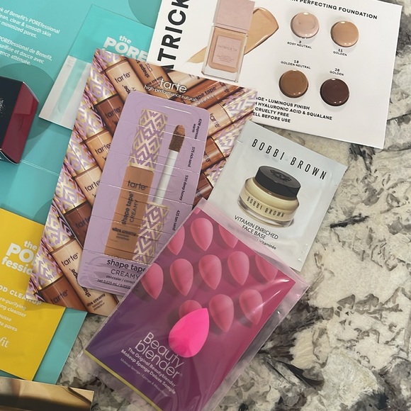 Makeup Sampler #1 - Picture 4 of 9